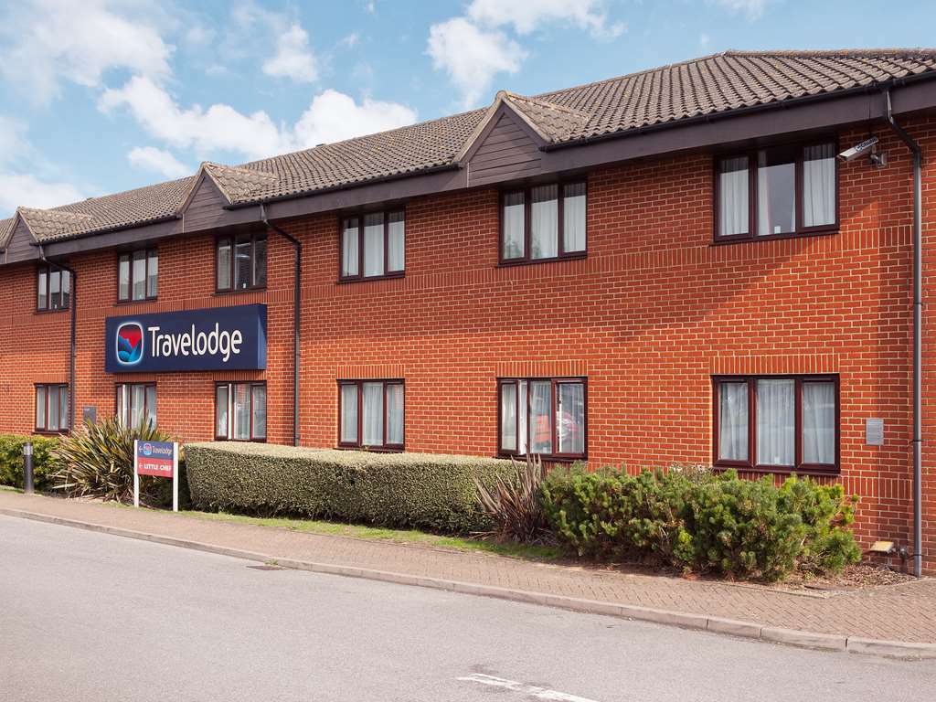 Travelodge Newbury Tot Hill Highclere Екстериор снимка