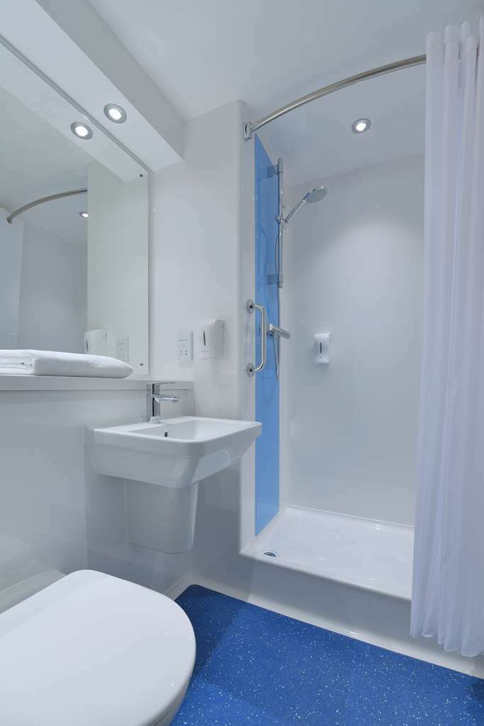 Travelodge Newbury Tot Hill Highclere Стая снимка